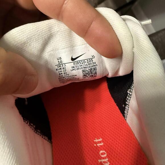 Nike Air Winflo 11 Sail Bright Crimson Running FJ9510-105 Size 10 Women - Picture 7 of 7